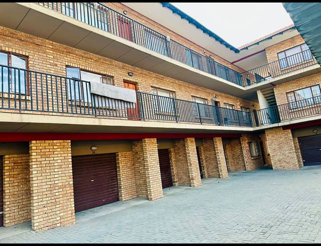 2 BEDROOM APARTMENT BLOCK FOR SALE IN LOWER BO-DORP